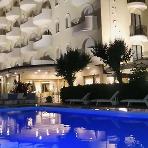hotel-nettuno-cervia.emilia-romagnahotels.net/